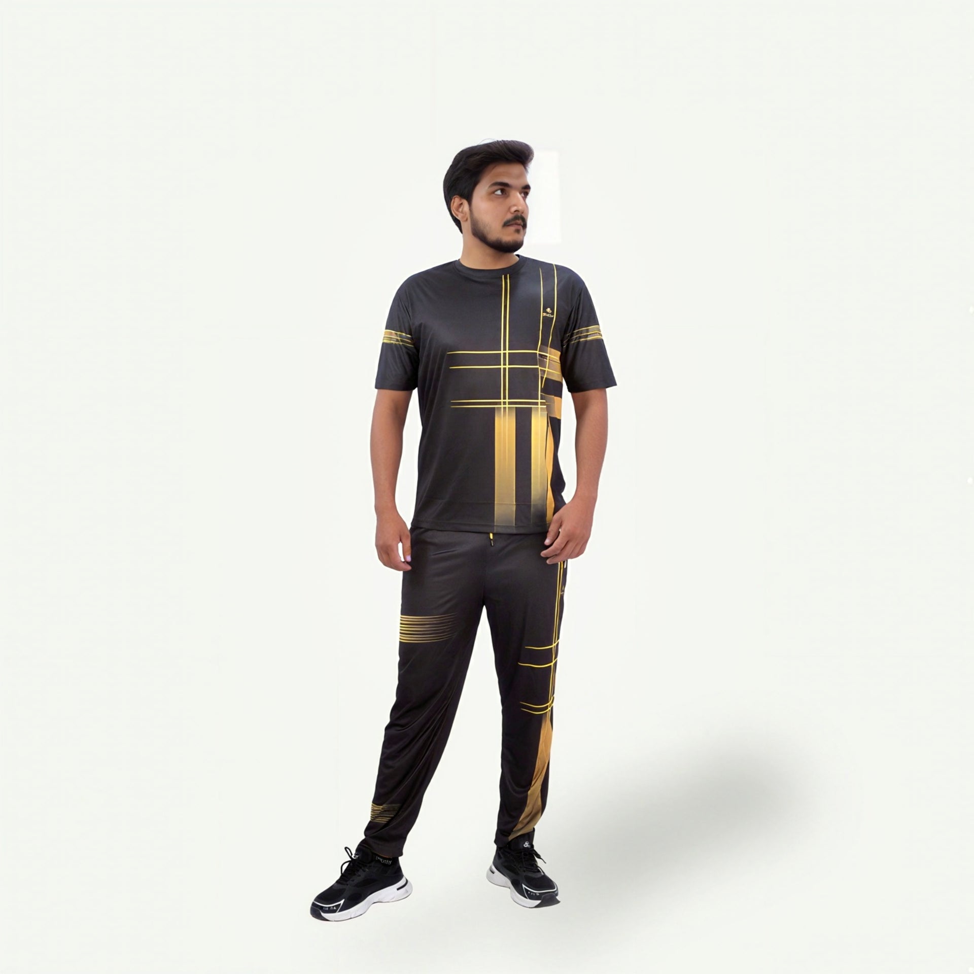 Luxury Stride – Golden Lines Activewear
